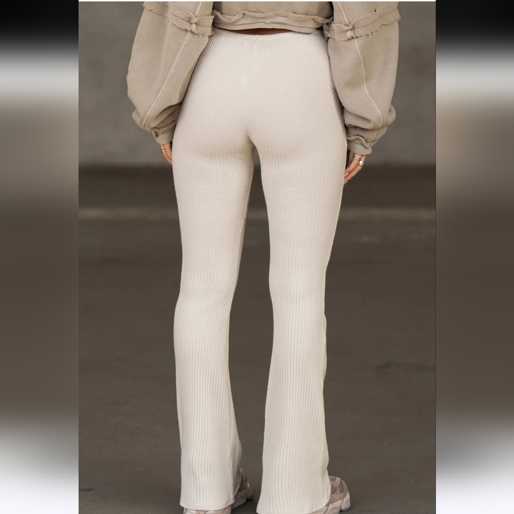 Joah Brown Mini Flare Pants In Natural Luxe Knit, Sz XS/S Excellent Condition - Picture 9 of 10
